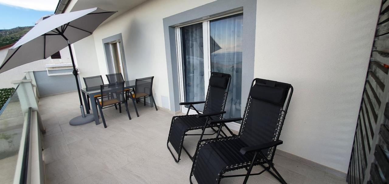 Apartmani Naomi&Leo Senj  Exterior foto
